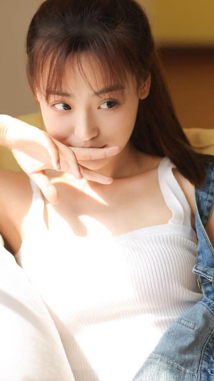 精彩回顾：本轮比赛最激烈的争夺瞬间，比赛竞争激烈