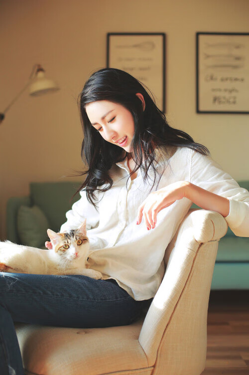 “东部新区迎来新奇竞技，六人制袋棍球赛场激烈对决”