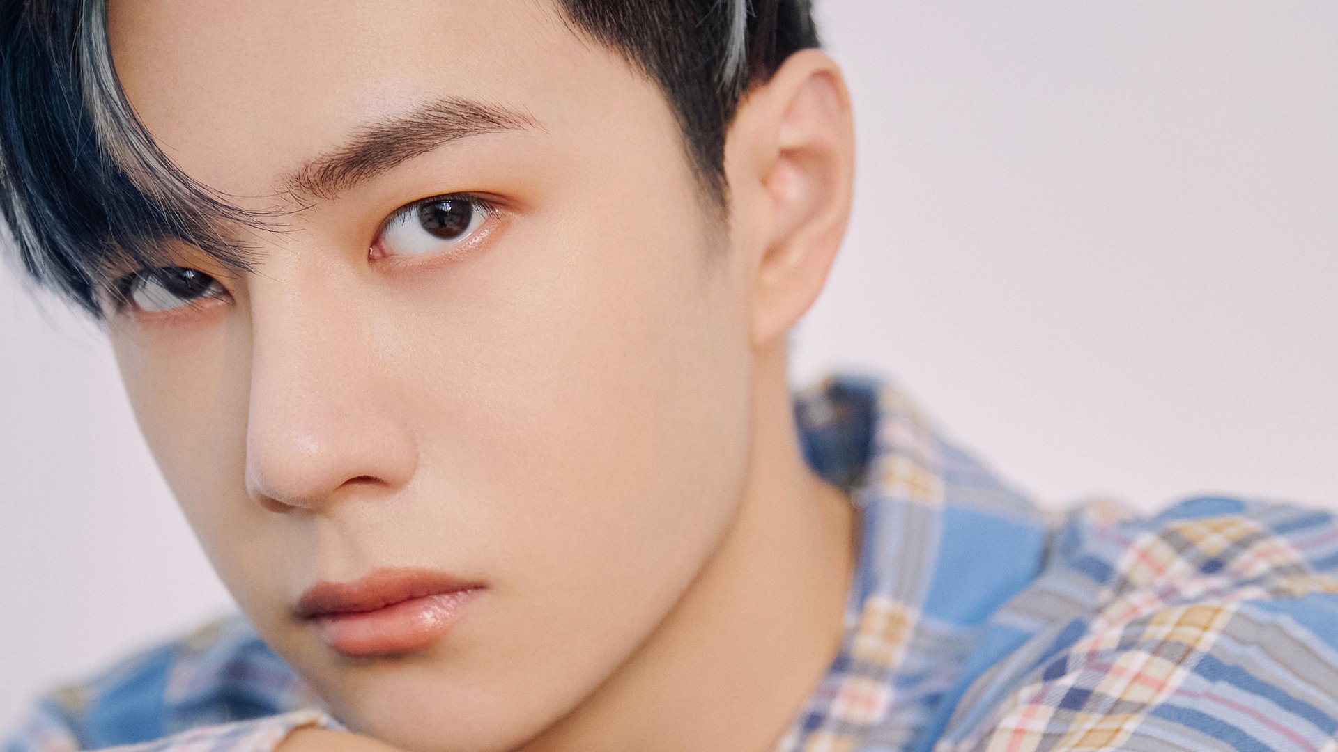 “阿仙奴与热刺：新星竞技，谁能脱颖而出？”